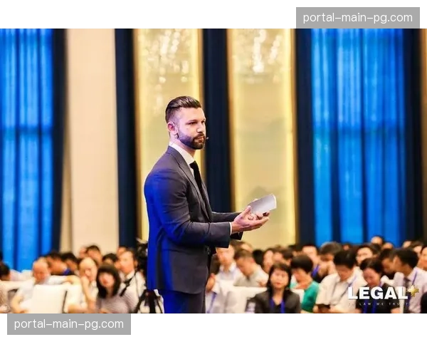 裁判员工会回应：引入AI辅助裁决（如出界球判定）是对权威的补充还是侵蚀？